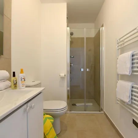 Marina Di Bravone - 4 Personnes Vue 1er Etage N45 * Linguizzetta
